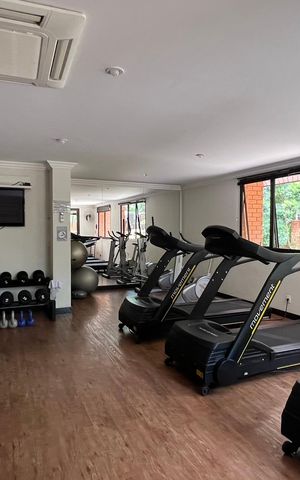 Apartamento à venda com 173m², 3 quartos e 3 vagas Apartamento à venda com 173m², 3 quartos e 3 vagasAcademia