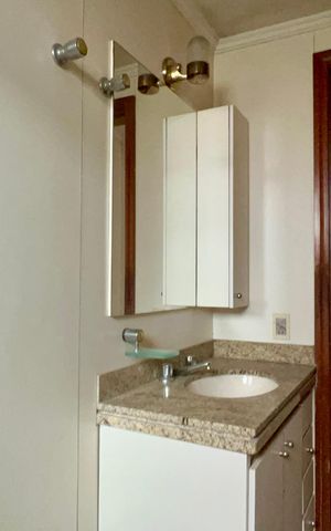 Apartamento à venda com 173m², 3 quartos e 3 vagas Apartamento à venda com 173m², 3 quartos e 3 vagasBanheiro da Suíte 1