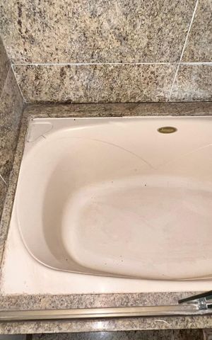 Apartamento à venda com 173m², 3 quartos e 3 vagas Apartamento à venda com 173m², 3 quartos e 3 vagasBanheiro da Suíte 2