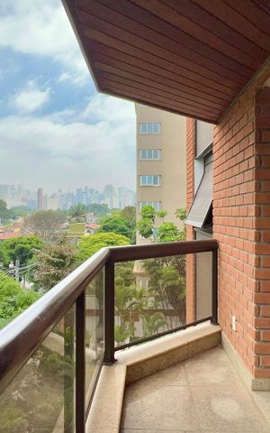 Apartamento à venda com 173m², 3 quartos e 3 vagas Apartamento à venda com 173m², 3 quartos e 3 vagasVaranda