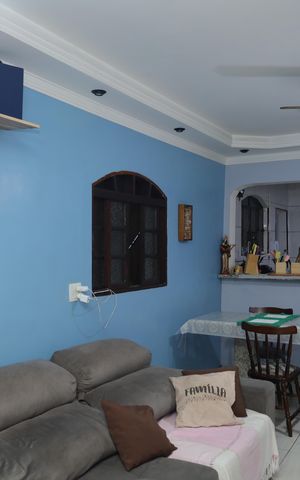 Casa à venda com 168m², 3 quartos e 2 vagasSala