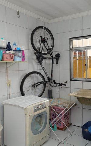 Casa à venda com 168m², 3 quartos e 2 vagasÁrea de Serviço