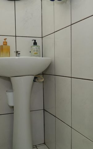 Casa à venda com 168m², 3 quartos e 2 vagasBanheiro 4 - Lavabo interno