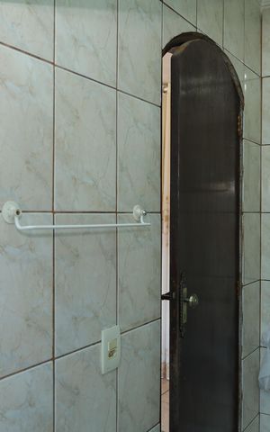 Casa à venda com 168m², 3 quartos e 2 vagasBanheiro 1 - Suíte