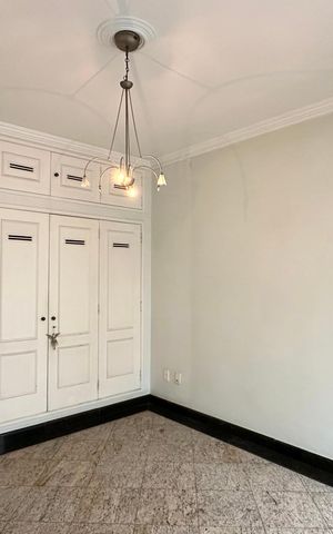 Apartamento à venda com 296m², 4 quartos e 1 vaga Apartamento à venda com 296m², 4 quartos e 1 vagaQuarto 03