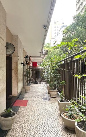 Apartamento à venda com 296m², 4 quartos e 1 vaga