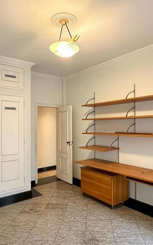 Apartamento à venda com 296m², 4 quartos e 1 vaga Apartamento à venda com 296m², 4 quartos e 1 vagaQuarto 02