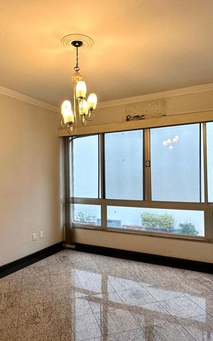 Apartamento à venda com 296m², 4 quartos e 1 vaga Apartamento à venda com 296m², 4 quartos e 1 vagaSuíte