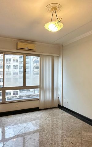 Apartamento à venda com 296m², 4 quartos e 1 vaga Apartamento à venda com 296m², 4 quartos e 1 vagaQuarto 02