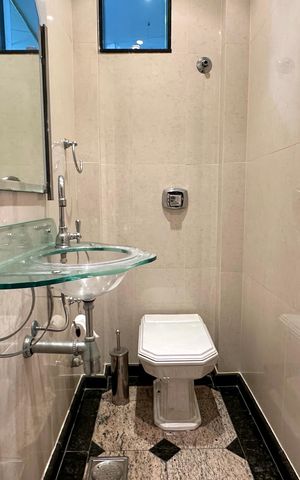 Apartamento à venda com 296m², 4 quartos e 1 vaga