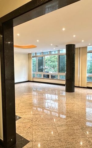 Apartamento à venda com 296m², 4 quartos e 1 vaga