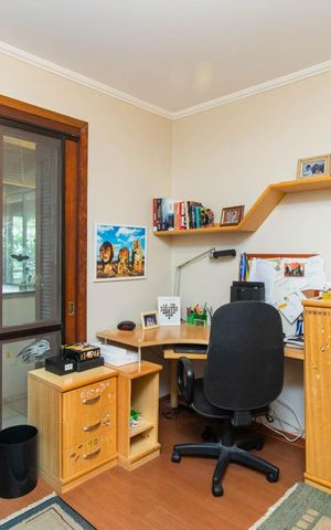 Casa de condomínio à venda com 340m², 3 quartos e 2 vagasQuarto 2