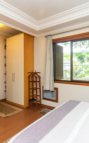 Casa de condomínio à venda com 340m², 3 quartos e 2 vagasSuíte