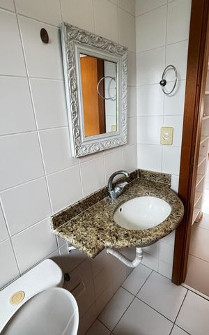 Casa de condomínio para alugar com 57m², 2 quartos e 1 vaga Casa de condomínio para alugar com 57m², 2 quartos e 1 vagaBanheiro Social