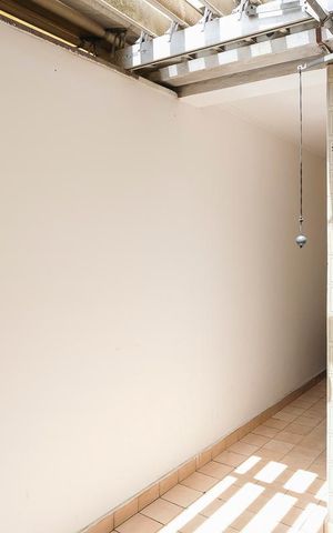 Casa à venda com 180m², 3 quartos e 2 vagasÁrea de serviço
