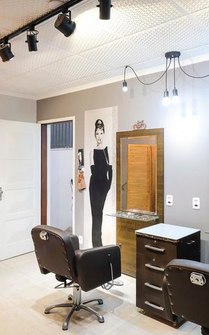 Casa à venda com 180m², 3 quartos e 2 vagasSala