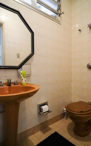 Casa à venda com 180m², 3 quartos e 2 vagasLavabo