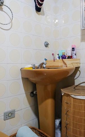 Casa à venda com 180m², 3 quartos e 2 vagasBanheiro