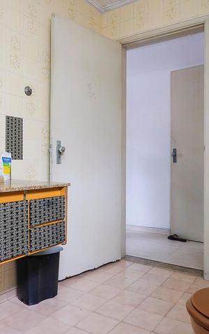 Casa à venda com 180m², 3 quartos e 2 vagasBanheiro da suíte