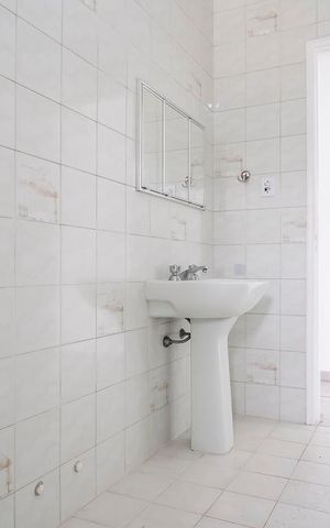 Casa para alugar com 122m², 2 quartos e 1 vagaBanheiro 1