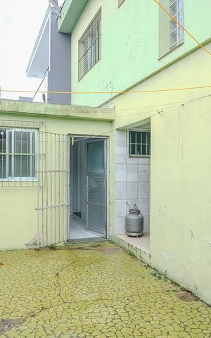 Casa para alugar com 122m², 2 quartos e 1 vagaQuintal
