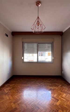Apartamento à venda com 75m², 3 quartos e sem vaga Apartamento à venda com 75m², 3 quartos e sem vagaSala