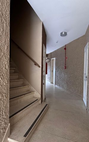 Apartamento à venda com 75m², 3 quartos e sem vaga Apartamento à venda com 75m², 3 quartos e sem vagaÁrea comum