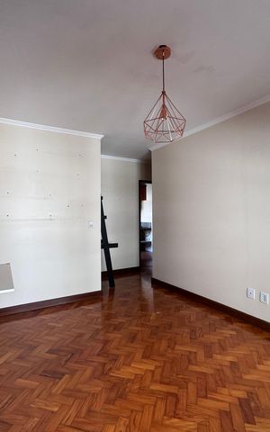 Apartamento à venda com 75m², 3 quartos e sem vaga Apartamento à venda com 75m², 3 quartos e sem vagaSala