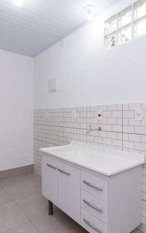 Casa para alugar com 17m², 1 quarto e sem vagaSala/Cozinha