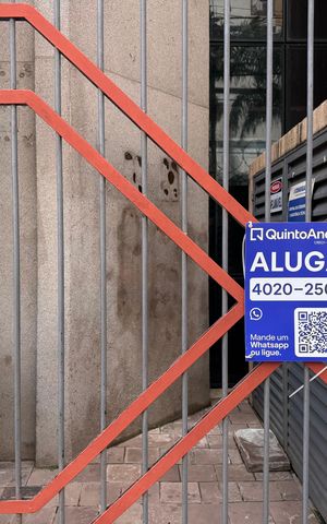 Apartamento para alugar com 60m², 2 quartos e sem vaga Apartamento para alugar com 60m², 2 quartos e sem vagaPlaca