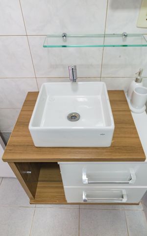 Apartamento à venda com 49m², 1 quarto e sem vaga Apartamento à venda com 49m², 1 quarto e sem vagaDetalhe - Banheiro