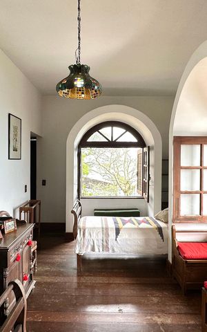 Casa à venda com 524m², 4 quartos e 3 vagas Casa à venda com 524m², 4 quartos e 3 vagasQuarto 1