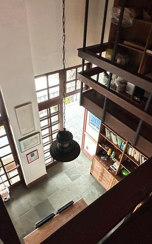 Casa à venda com 524m², 4 quartos e 3 vagas Casa à venda com 524m², 4 quartos e 3 vagasEscritório