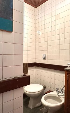 Casa à venda com 524m², 4 quartos e 3 vagas Casa à venda com 524m², 4 quartos e 3 vagasBanheiro Social