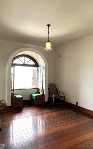 Casa à venda com 524m², 4 quartos e 3 vagas Casa à venda com 524m², 4 quartos e 3 vagasSala 3