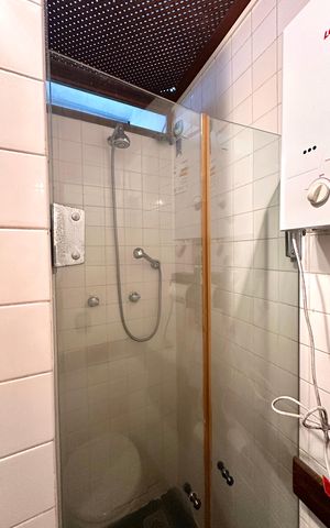 Casa à venda com 524m², 4 quartos e 3 vagas Casa à venda com 524m², 4 quartos e 3 vagasBanheiro Social