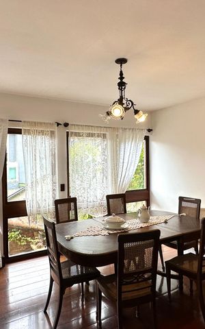 Casa à venda com 524m², 4 quartos e 3 vagas Casa à venda com 524m², 4 quartos e 3 vagasSala de Jantar