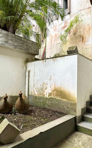 Casa à venda com 524m², 4 quartos e 3 vagas Casa à venda com 524m², 4 quartos e 3 vagasÁrea Externa