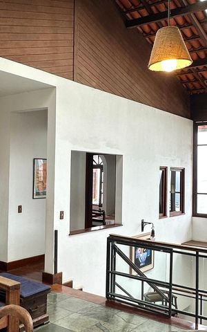 Casa à venda com 524m², 4 quartos e 3 vagas Casa à venda com 524m², 4 quartos e 3 vagasSala 3