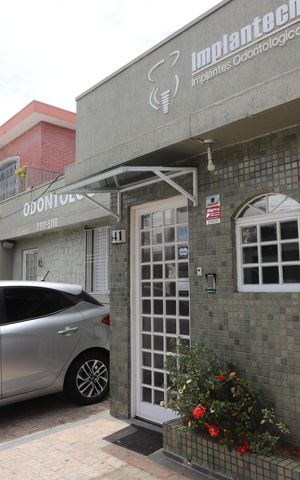 Casa à venda com 500m², 7 quartos e 2 vagasFachada