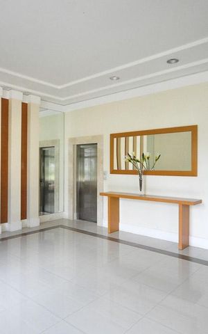 Apartamento à venda com 96m², 2 quartos e 2 vagasHall Social