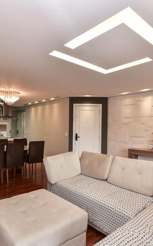 Apartamento à venda com 96m², 2 quartos e 2 vagasSala