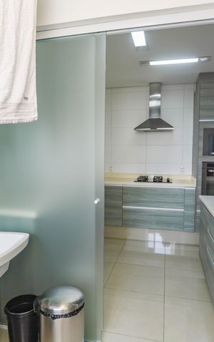 Apartamento à venda com 113m², 3 quartos e 2 vagas Apartamento à venda com 113m², 3 quartos e 2 vagasÁrea de serviço