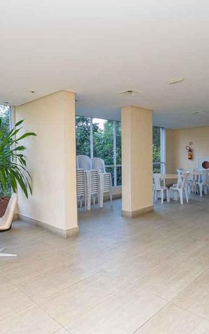 Apartamento à venda com 113m², 3 quartos e 2 vagas Apartamento à venda com 113m², 3 quartos e 2 vagasÁrea comum - Salão de festas