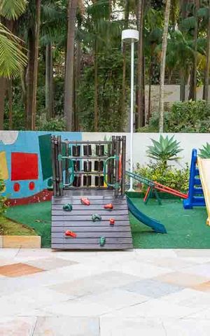 Apartamento à venda com 113m², 3 quartos e 2 vagas Apartamento à venda com 113m², 3 quartos e 2 vagasÁrea comum - Playground