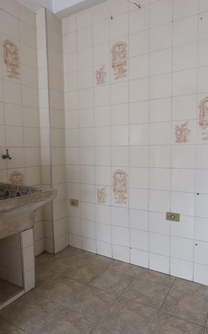 Casa à venda com 350m², 3 quartos e 2 vagasLavanderia