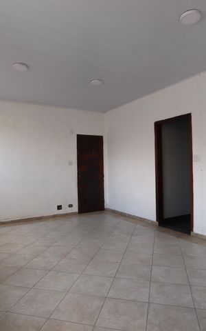 Casa à venda com 350m², 3 quartos e 2 vagasSala