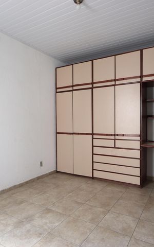 Casa à venda com 350m², 3 quartos e 2 vagasQuarto 3