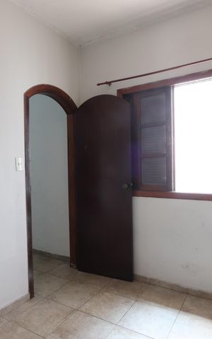 Casa à venda com 350m², 3 quartos e 2 vagasSuíte