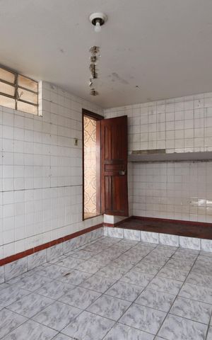 Casa à venda com 350m², 3 quartos e 2 vagasGaragem
